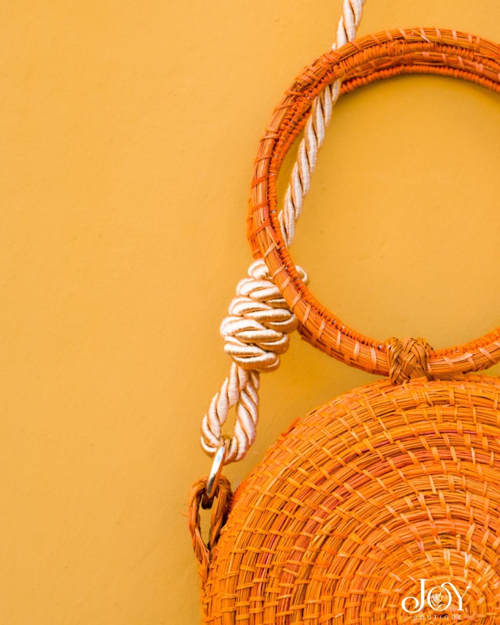 Round Chic Bag