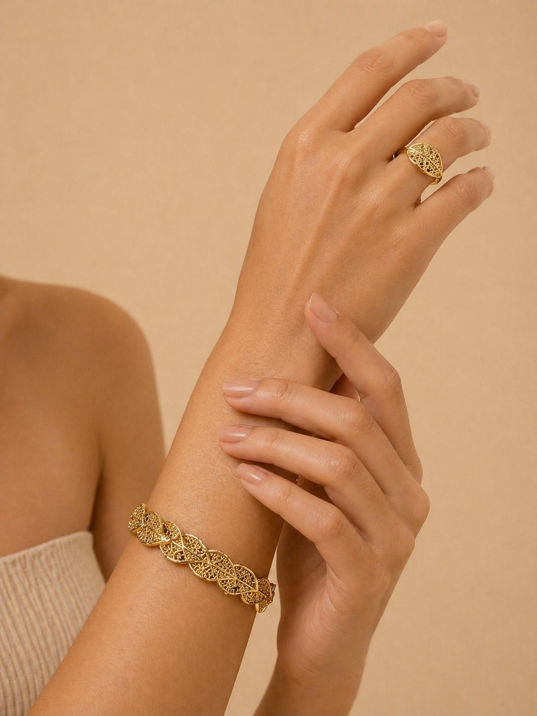 Golden Glow Bracelet